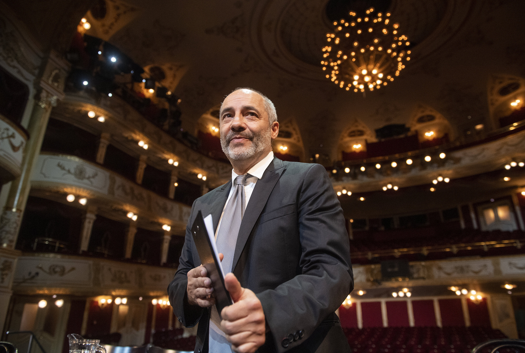 Rudolf Péter a Vígszínház igazgatója a színház 125. évadának évadhirdető sajtótájékoztatóján 2020. július 1-jén