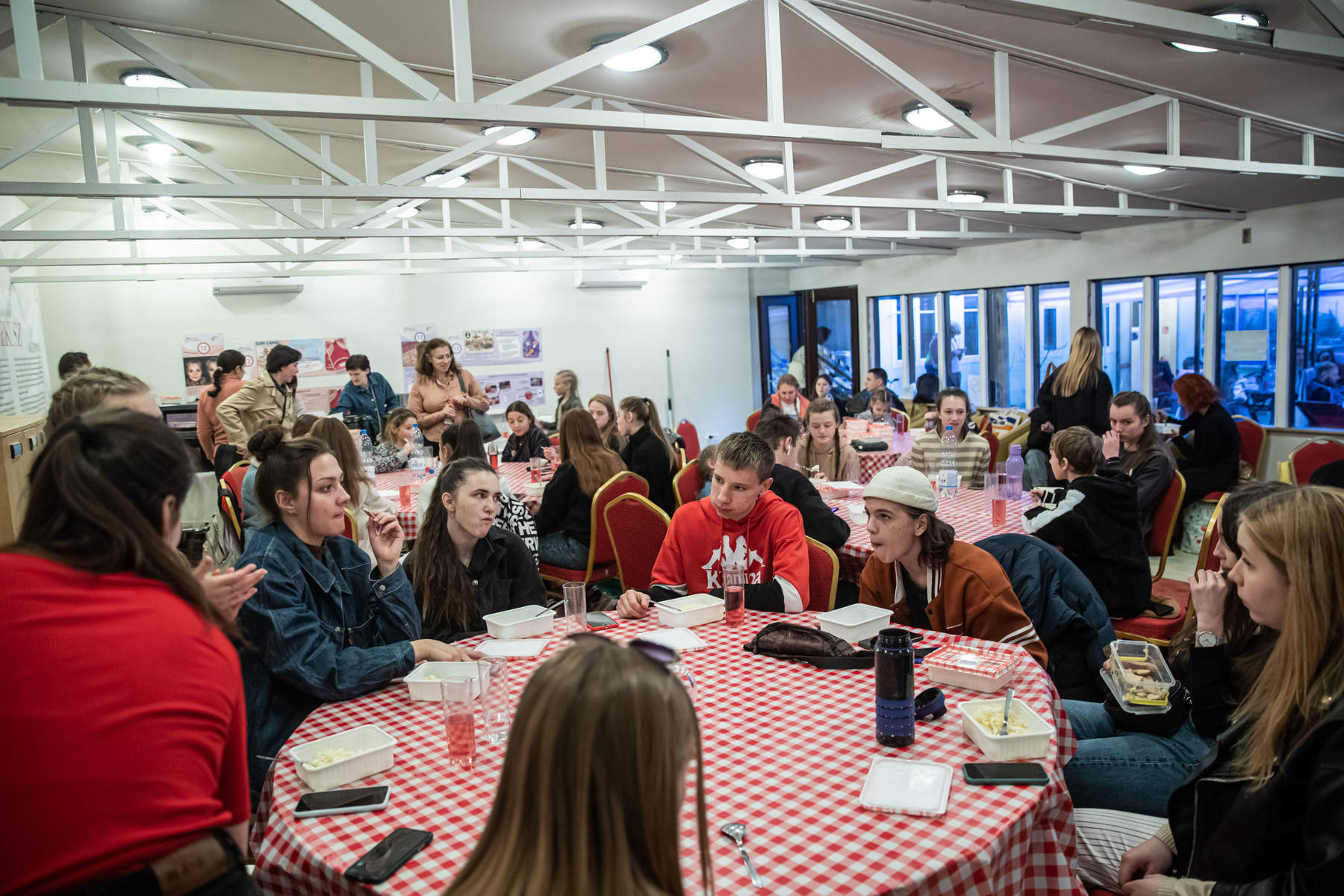 Tatjana Kuznyecova pantomim- és mozgásművész, ő tanította be ifj. Vidnyánszky Attilának a pantomim-mozgásokat a Vígszínházban játszott A diktátor című előadáshoz