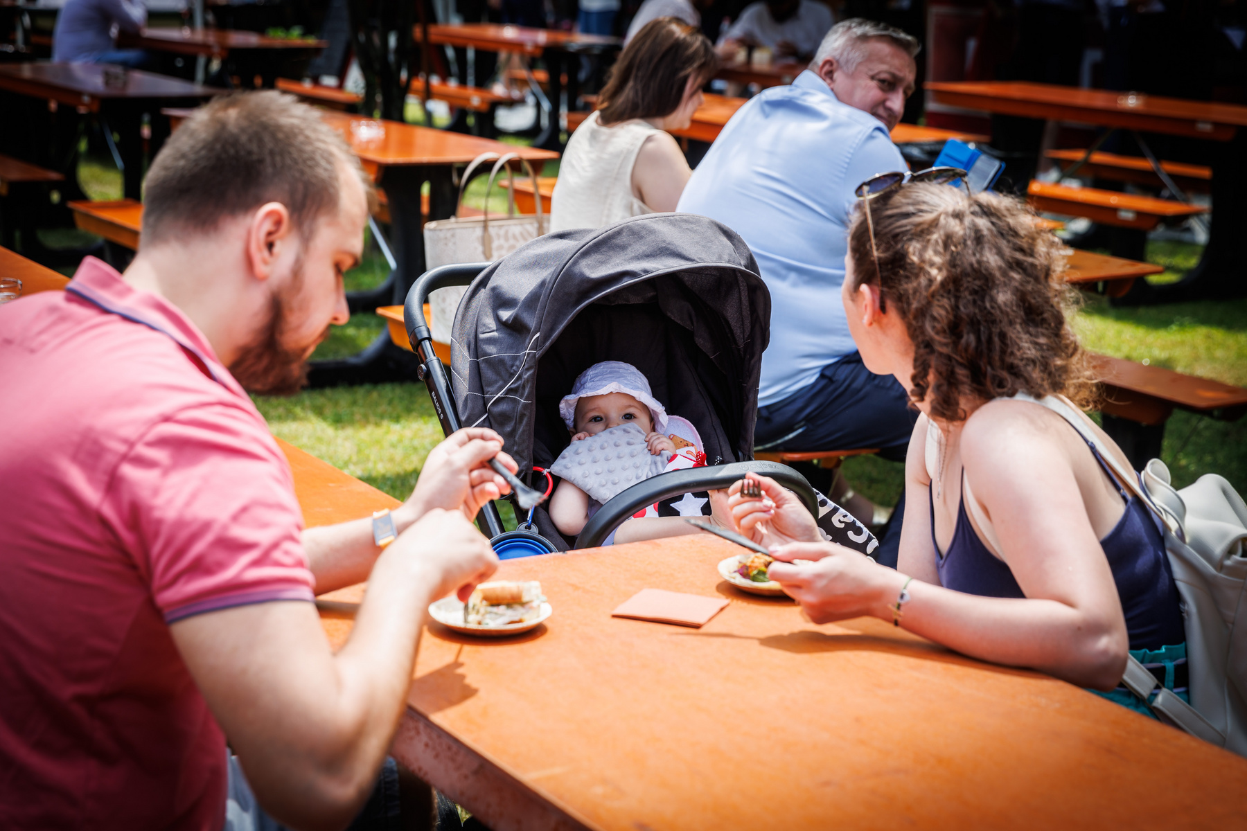 A Gourmet a nagy találkozások és beszélgetések helyszíne is: Nemesvölgyi Attila, a Babka és Bíró Lajos, a Buja Diszkó(k) tulajdonosa 