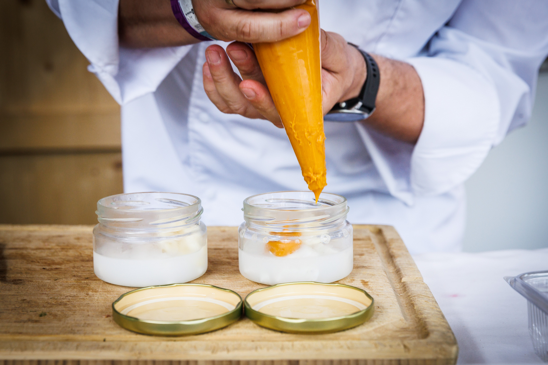 A Gourmet a nagy találkozások és beszélgetések helyszíne is: Nemesvölgyi Attila, a Babka és Bíró Lajos, a Buja Diszkó(k) tulajdonosa 