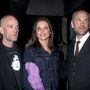 Michael Stipe (b), Cameron Diaz és John Malkovich a 37. New York-i Filmfesztiválon a John Malkovich-menet vetítésén 1999. október 1-jén