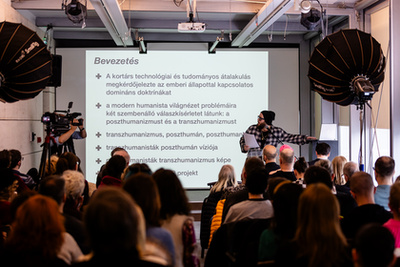 Szabó Nóra munkái a Tanulni a természettől? – Botanika című kiállításon