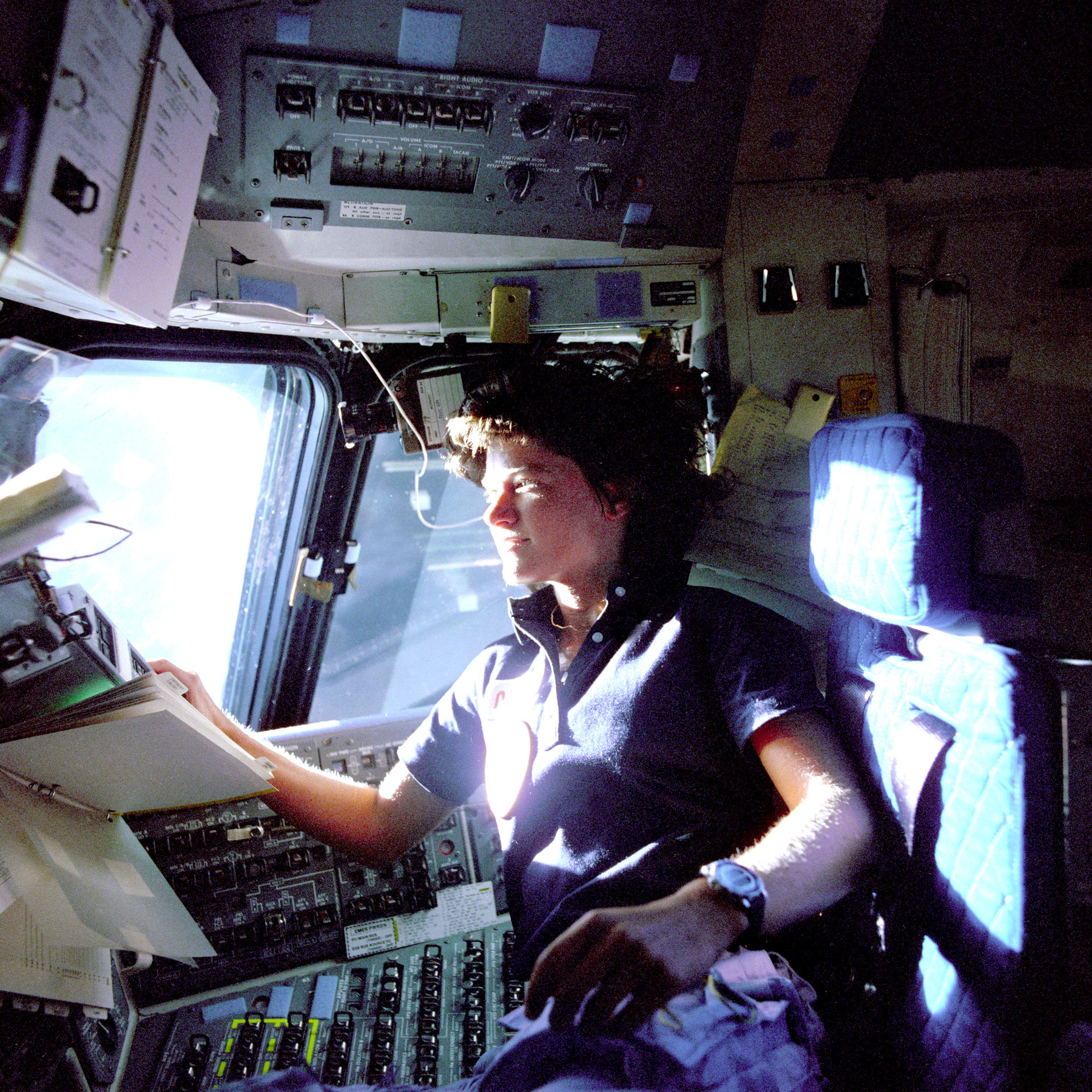 Bruce McCandless 1984-ben, az első rögzítés nélküli űrsétán