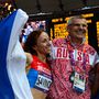 Jekatyerina Poszjtogova (jobbra) és az edzője, Vladimir Kazarin 2012-ben nyert olimpiai bronzérmét ünnepli. A sportoló vizsgálata félbeszakadt, miután beszélt az orvosával.