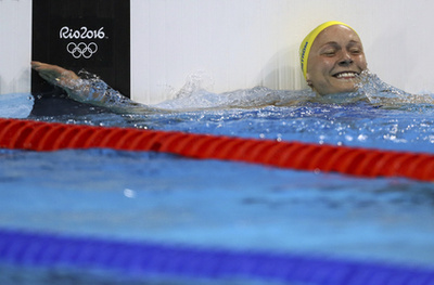 Hosszú Katinka sokat javult az előfutamban úszott idejéhez képest, 58,94-gyel, összetettben a második helyen jutott a döntőbe.
