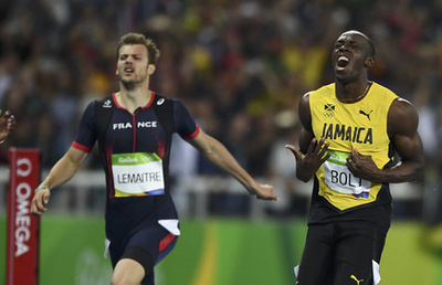Usain Bolt olimpiai bajnok lett utolsó egyéni futásán is. A kétszázat háromszor nyerte egymás után. A hátát nézték a döntőben az első száz után. Nyolcadszor lett olimpiai bajnok.