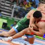 Ligeti Dániel (b) és a palaui Florian Temenglin a férfi kötöttfogású birkózók 125 kilogrammos súlycsoportjának nyolcaddöntőjében 