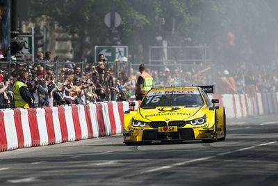 Valtteri Bottas és Daniel Ricciardo a Nagy Futamra érkeztek Budapestre.