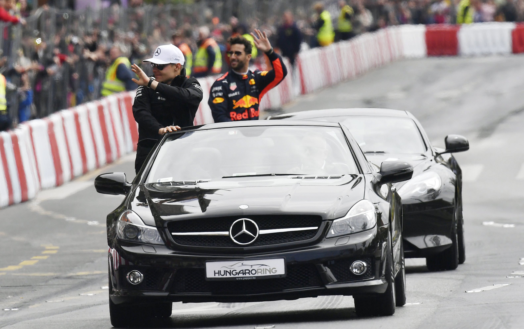 Valtteri Bottas és Daniel Ricciardo a Nagy Futamra érkeztek Budapestre.