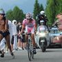 2011. május 24.
Alberto Contador hajt a 94. Giro d'Italia olasz országúti kerékpáros körverseny 16. Belluno és Nevegal közötti 127 km-es hegyi idõfutamán. A szakaszgyõzelmet Contador szerezte meg.