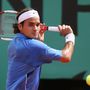 Roger Federer a spanyol Rafael Nadal ellen a férfi egyes döntőjében a francia nyílt teniszbajnokság tizenötödik napján, a Roland Garroson 2006. június 11-én