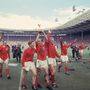Bobby Charlton, miután Anglia győzött a világbajnokság döntőjében 1966-ban