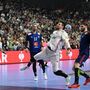 Bánhidi Bence, Luka Karabatic és Ludovic Fabregas a francia-magyar EHF Kézilabda Európa-bajnokság 2024-es férfi EURO 2024-es főcsoportmérkőzésén 2024. január 24-én