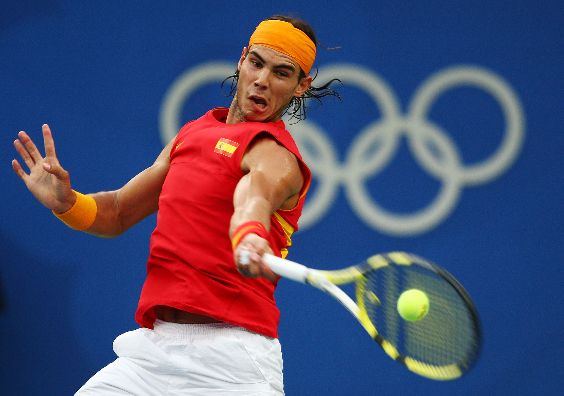 Rafael Nadal 2003-ban már első ATP-címét gyűjtötte be, és a legjobb 50 közé jutott a világranglistán. 16 évesen Hamburgban már a második Masters-tornáján vett részt.