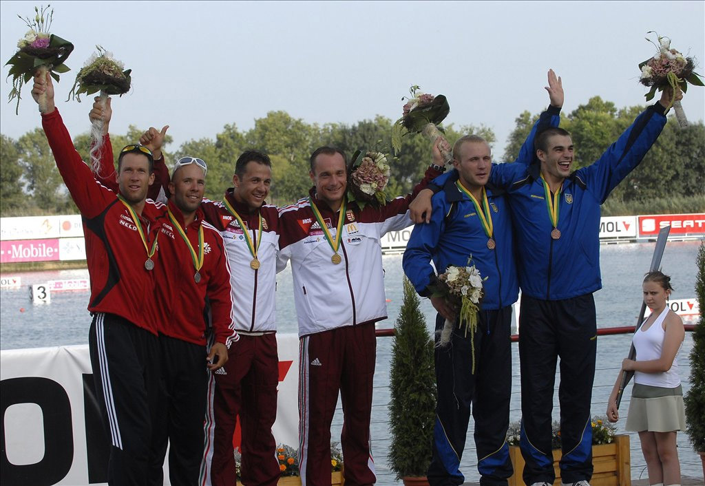 A tavalyi vb-győzelmüknek örülnek