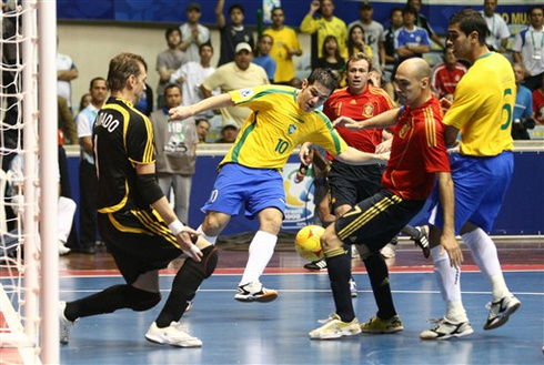 Brazília-Spanyolország 2-2 (0-0), büntetőkkel 4-3