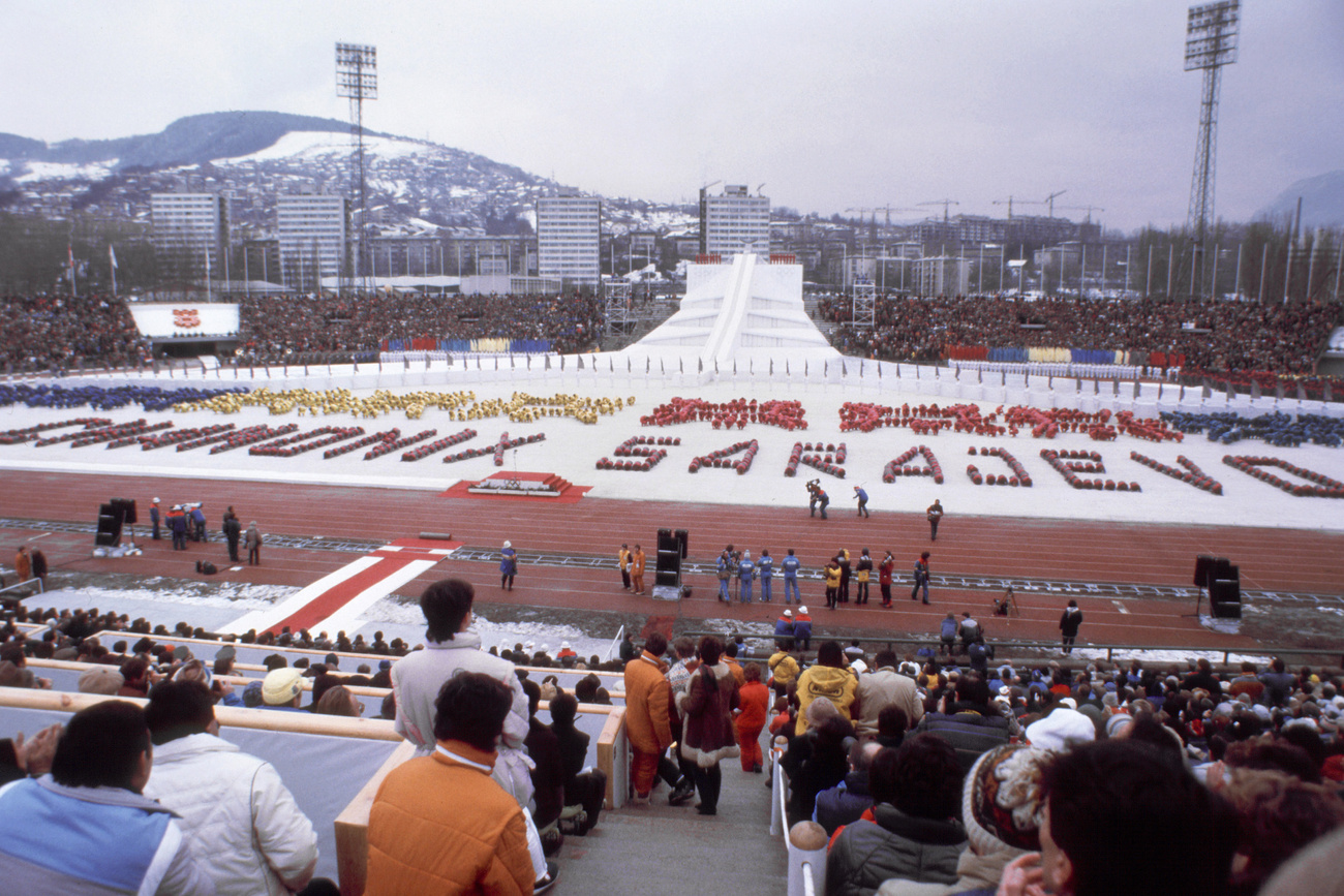 Nemcsak olimpia létesítmények, de már országok sincsenek meg. A képen az NDK és a Szovjetunió bobosai.