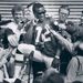 Az 1988-as döntő előtt a Washington Redskins védője, Dexter Manley szórakoztatja a sajtót. A Super Bowl ma is a világ egyik legnagyobb médiaeseménye, világszerte közvetítik, az eseményre több ezer újságíró akkreditál minden évben. 