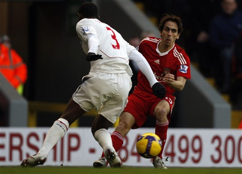 Benayoun gólpasszt adott Keane-nek. 