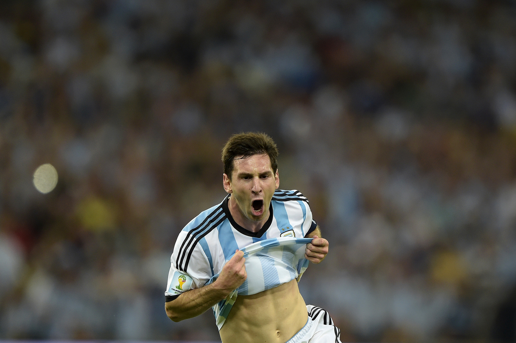 Messi a második félidőben már nagy kedvvel játszott, és már területe is volt jól futballozni