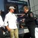 Norbert Haug Mercedes-igazgató egy modellautót adott Schumachernek a 300. futama alkalmából