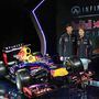 Vasárnap délután két órakor a youtube-on leplezte le 2013-as Forma-1-es autóját a bajnok Red Bull Racing.