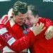 A Ferrari korábbi csapatfőnöke Jean Todt  és Schumacher egy Magny-Cours-i futamgyőzelem után, Franciaországban. Todt, aki azóta a Nemzetközi Automobil Szövetség elnöke, elsők között utazott Grenoble-ba, hogy Schumacher mellett legyen a kórházban a síbaleset után. 