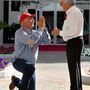 Niki Lauda és Bernie Ecclestone tréfálkoznak a futam előtt