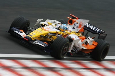 Idén, Alonso utolsó F1-évében az IndyCarból is ismert klasszikus szín vette át az irányítást a McLaren-kocsin.