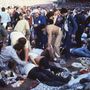 A Heysel-tragédia minden idők legsokkolóbb futballkatasztrófája lett, azért is, mert élőben közvetítették