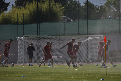 Locsoltak tréning közben is, már ez is hűsít
