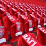 96 liverpooli szurkolói sálat helyeztek el a Wembley aréna lelátóján a tragédia 25. évforulóján tartott Wigan Athletic - Arsenal meccsen, 2014. április 12-én.