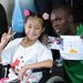 Usain Bolt, a pekingi olimpia háromszoros bajnok sprintere 50 ezer dollárt adományozott szombaton a májusi szecsuani (Sichuan) földrengést túlélő gyerekeknek