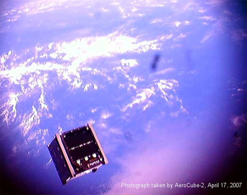 Egy már megépített CubeSat műhold kering a Föld körül