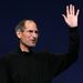2011 - Steve Jobs integet a tömegnek az iPad 2 prezentációja után
