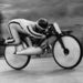 1949. március 1-jén Raffaele Alberti saját, 75 köbcentiméteres Moto Guzzi motorkerékpárjával döntötte meg a korábbi sebességi rekordot.