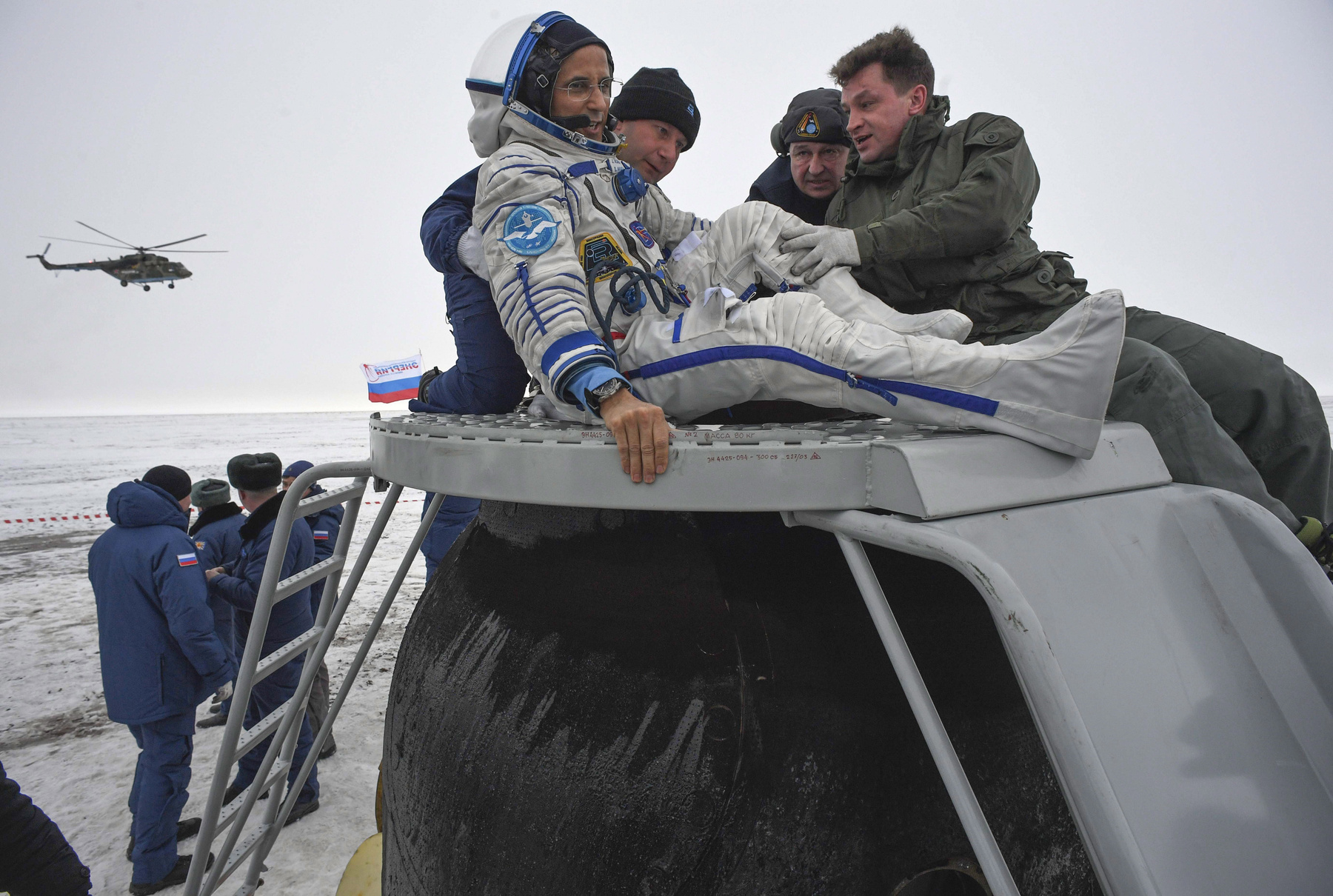 Mark Vande Hei a NASA amerikai űrügynökség asztronuatája földetérés után