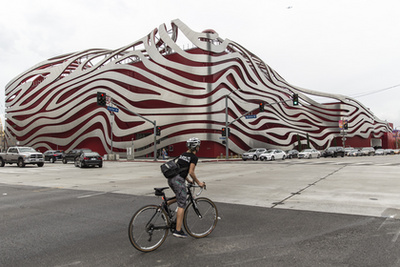 Az egyszer biztos: extrém gyűjteményt rejt az extrém múzeumépület