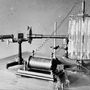 Glan-féle spektrálfotométer,  Ruhmkorff-induktor,  Gothard-féle multiplex Geissler-cső tartóállvány
(1883)