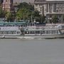 Várkert

301 típusú vízibusz

Épült: 1956, Dunai Hajógyár (Vác, Magyarország)
Hossz: 26,55 m
Szélesség:	5,20 m
Merülés: 1,05 m
Főgép teljesítmény: 2x92 kW
Tulajdonos: Dunayacht & Dock Kft, Budapest