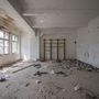 Ez a terem szintén a szovjet múlt emlékét őrzi, itt például egy edzőterem maradványát látjuk.