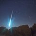 Egy fényes tűzgömb felvillanása a Mojave-sivatag felett, a decemberben aktív Geminidák meteorraj egyik tagja produkálta az Orion csillagképet mintegy 