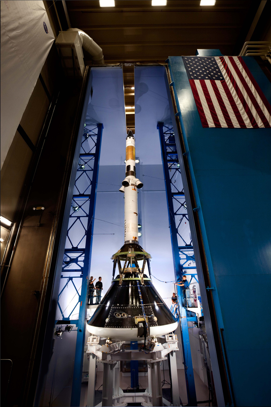 A Lockheed Martin akusztikai mérnökei már tesztelték az Orion kapszula modelljét. Az Orionnak 150 decibelnyi hangterhelést is ki kell bírnia. 