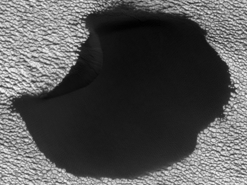 Csúszamló homok a Herschel-kráternél (2007-2010)