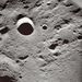 1969 májusában készült közelkép a Hold krátereiről.
