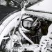 1960.  Langley Field, Virginia. John Glenn az űrhajószimulátorban gyakorlatozik. Glenn kiképzése három évig tartott.


