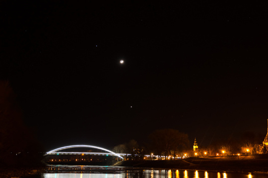A Tiszavirág híd fölötti együttállás a Nemzetközi Űrállomással Németh Kornél felvételén.