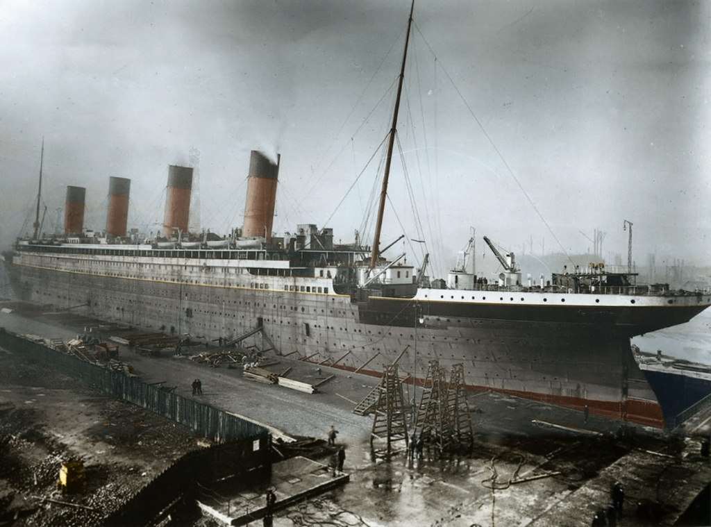 A Titanic és két testvére, az Olympic és az Ocenanic a White Star
tervei szerint Southampton és New York között járt volna menetrend
szerint. 