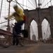 2003-ban ünnepelte 120. születésnapját New York ikonikus hídja