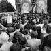 Párizsban több ezren tüntettek az ítélet ellen 1953-ban.